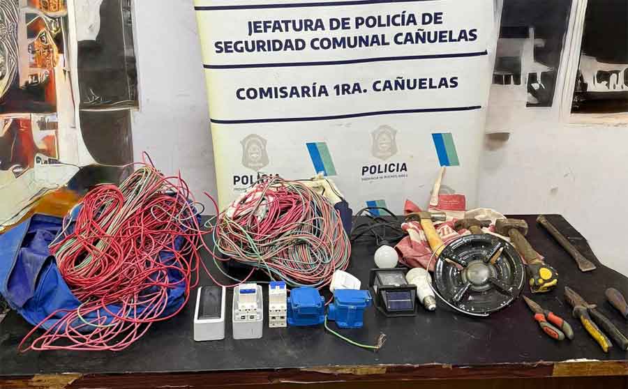 Material incautado en la vivienda del detenido.