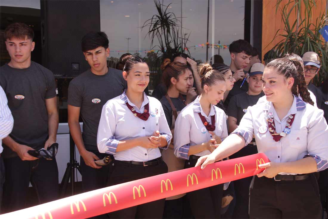Jóvenes que forman parte del plantel de la nueva sede Cañuelas.