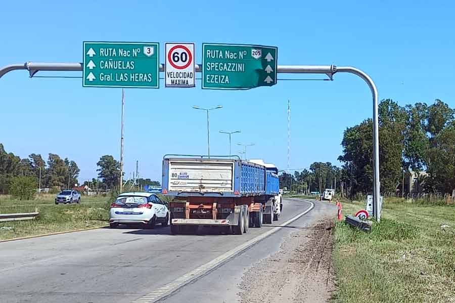 Control frente a maderera Llavallol, el sábado 13 de diciembre en horas del mediodía.