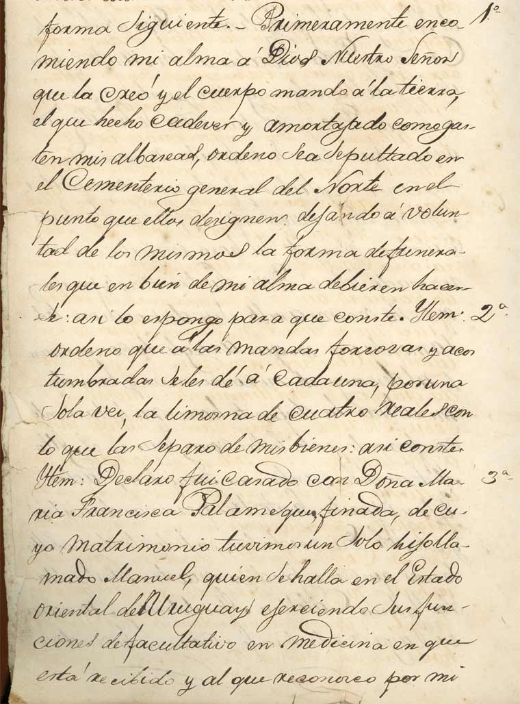 Una de las páginas del testamento de Acuña padre. Al pie menciona el exilio de su hijo en Uruguay. Gentileza Emma Jamardo.
