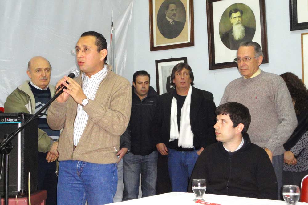 Ricardo Zalazar en el Comité Radical en 2011: fue candidato a concejal por la UDESO.