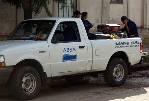 ABSA comenzó a operar en Cañuelas el 1 de mayo. Desde entonces se suceden las quejas.