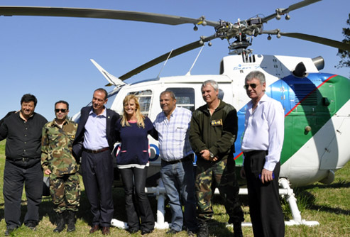 El helicóptero, recibido por autoridades municipales y de la Superintendencia.